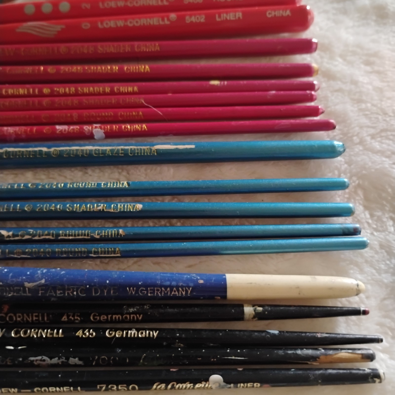Loew-Cornell Paint Brush Lot 18pc Vintage Germany La Corneille 7350 435 2048