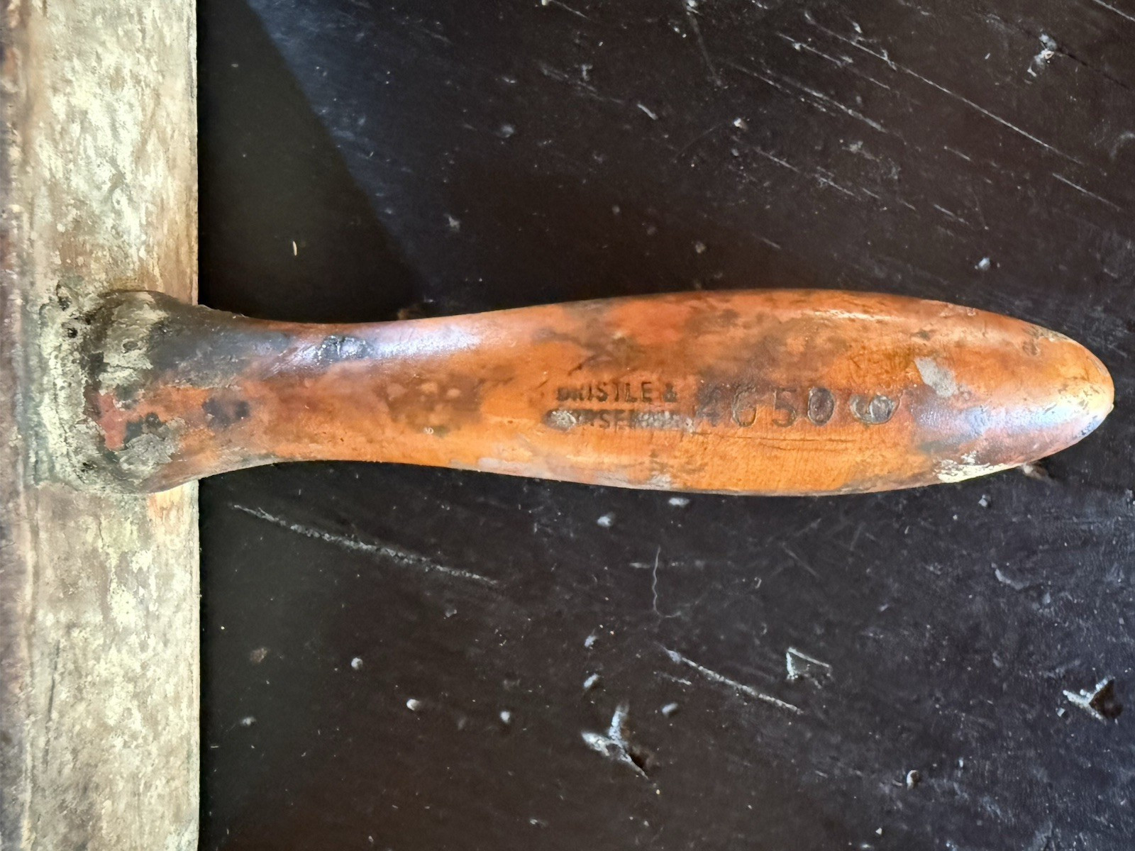 2 Vintage Antique Paint Brushes Wood Handle Horse Hair Art Round Rectangle
