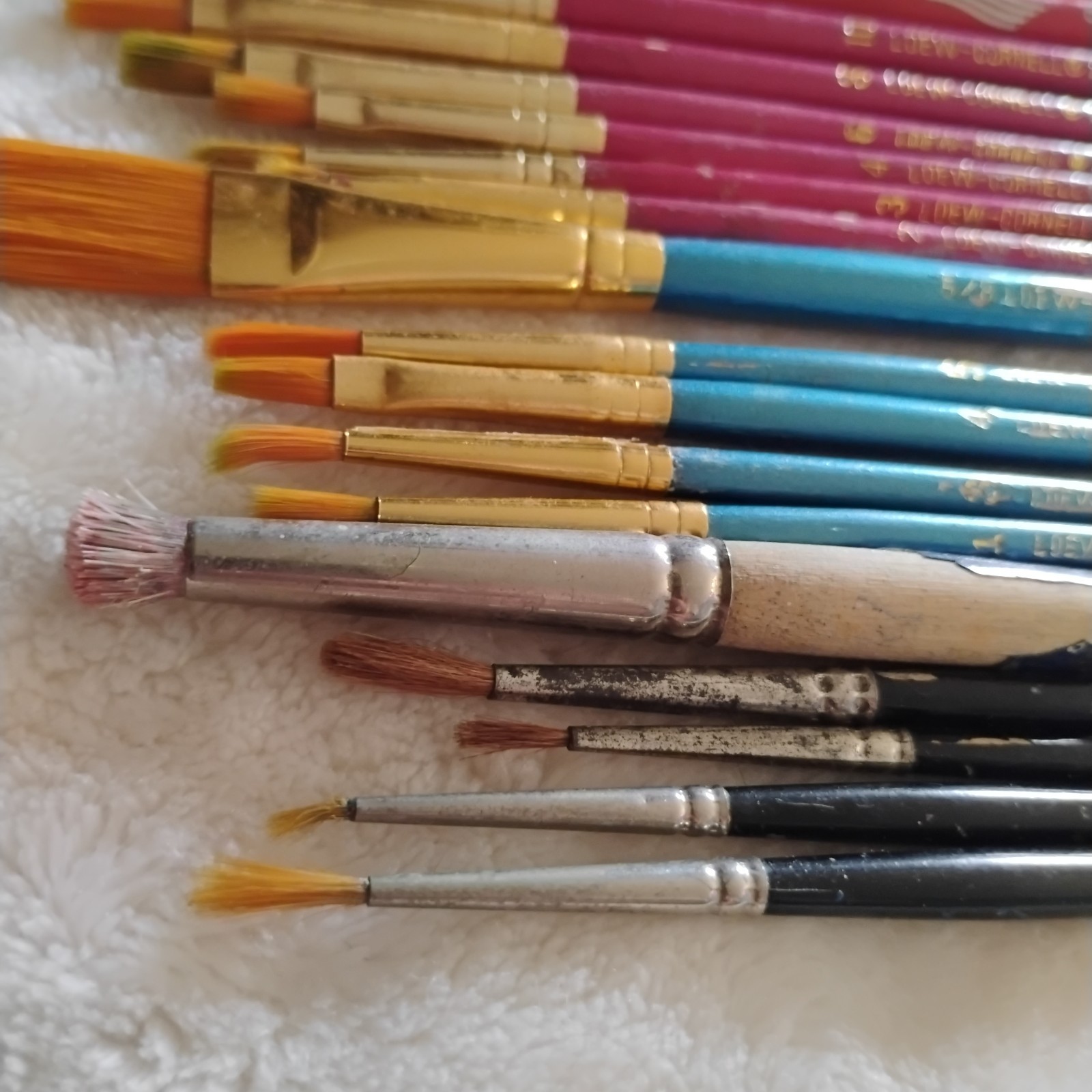 Loew-Cornell Paint Brush Lot 18pc Vintage Germany La Corneille 7350 435 2048