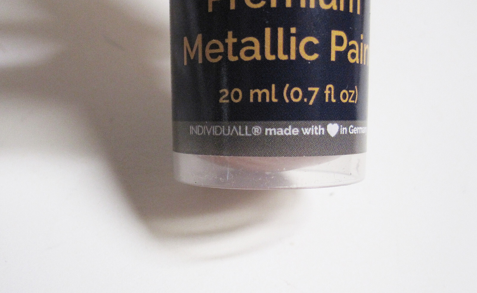 INDIVIDUALL Metallic Acrylic Paint Set – 8-Pack Vivid Colors Made in Germany