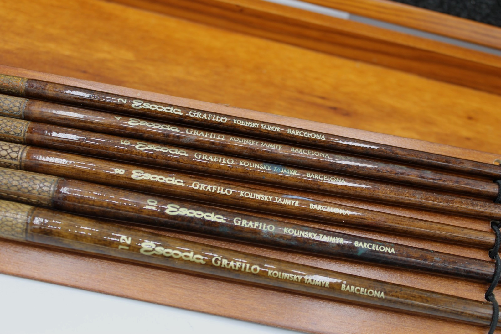 Escoda Reserva Kolinsky-Tajmyr Sable Brushes, Long Handle – Set of 6 – Great