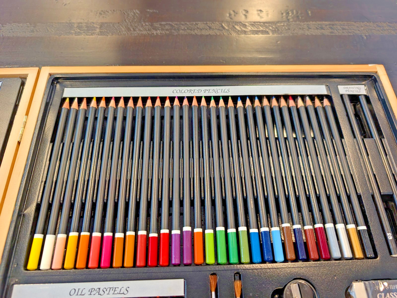 Mixed Media Art Set for Painting, Drawing, and Coloring, 127 Pieces