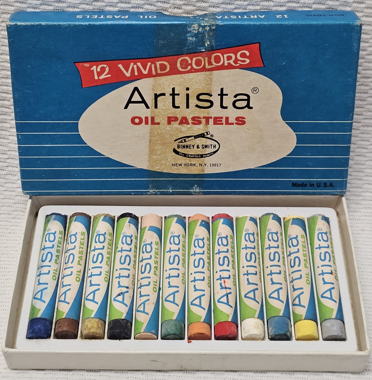 Vintage NOS Artista Oil Pastels No 212 Binney & Smith Co Unused in Box Set of 12