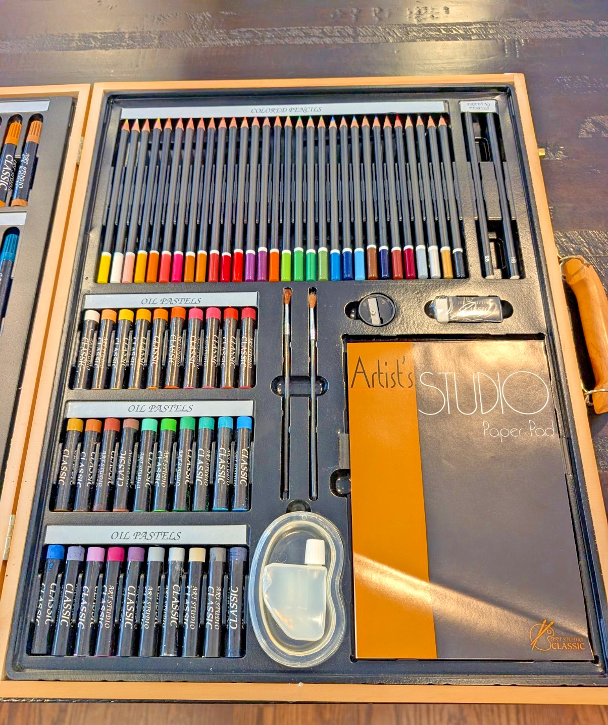 Mixed Media Art Set for Painting, Drawing, and Coloring, 127 Pieces