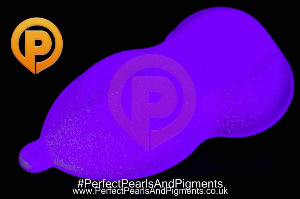GLOW IN THE DARK PIGMENT – WHITE TO PURPLE GLOW