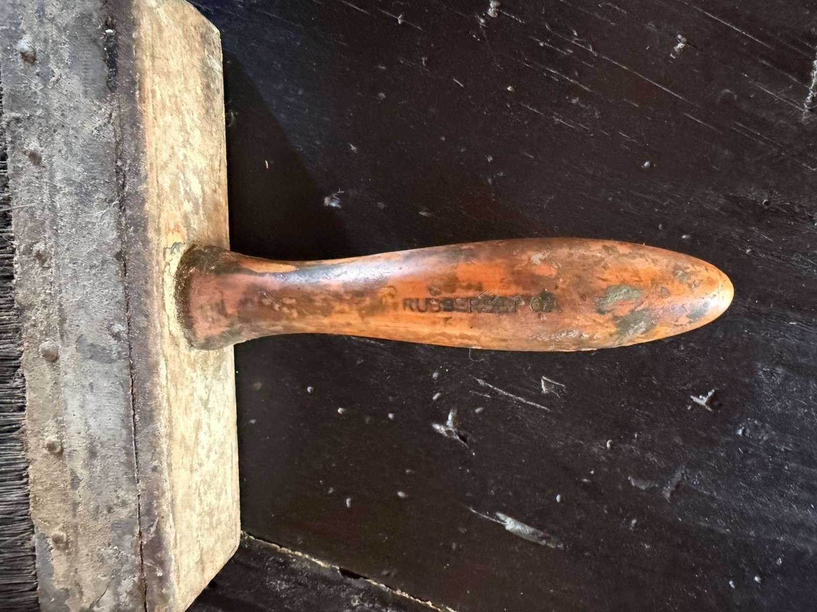 2 Vintage Antique Paint Brushes Wood Handle Horse Hair Art Round Rectangle
