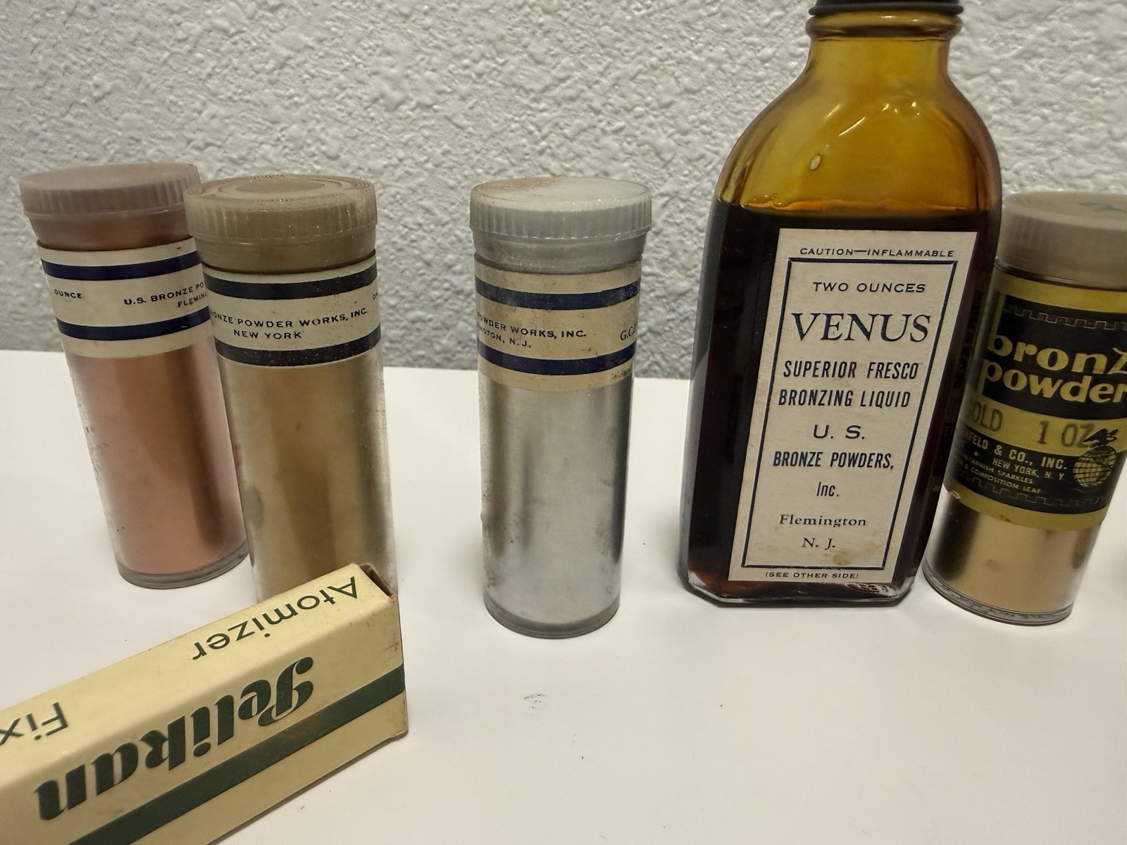 Vintage Bronze Powder Lot U.S. Bronze + Venus Bronzing Liquid Gilding Set