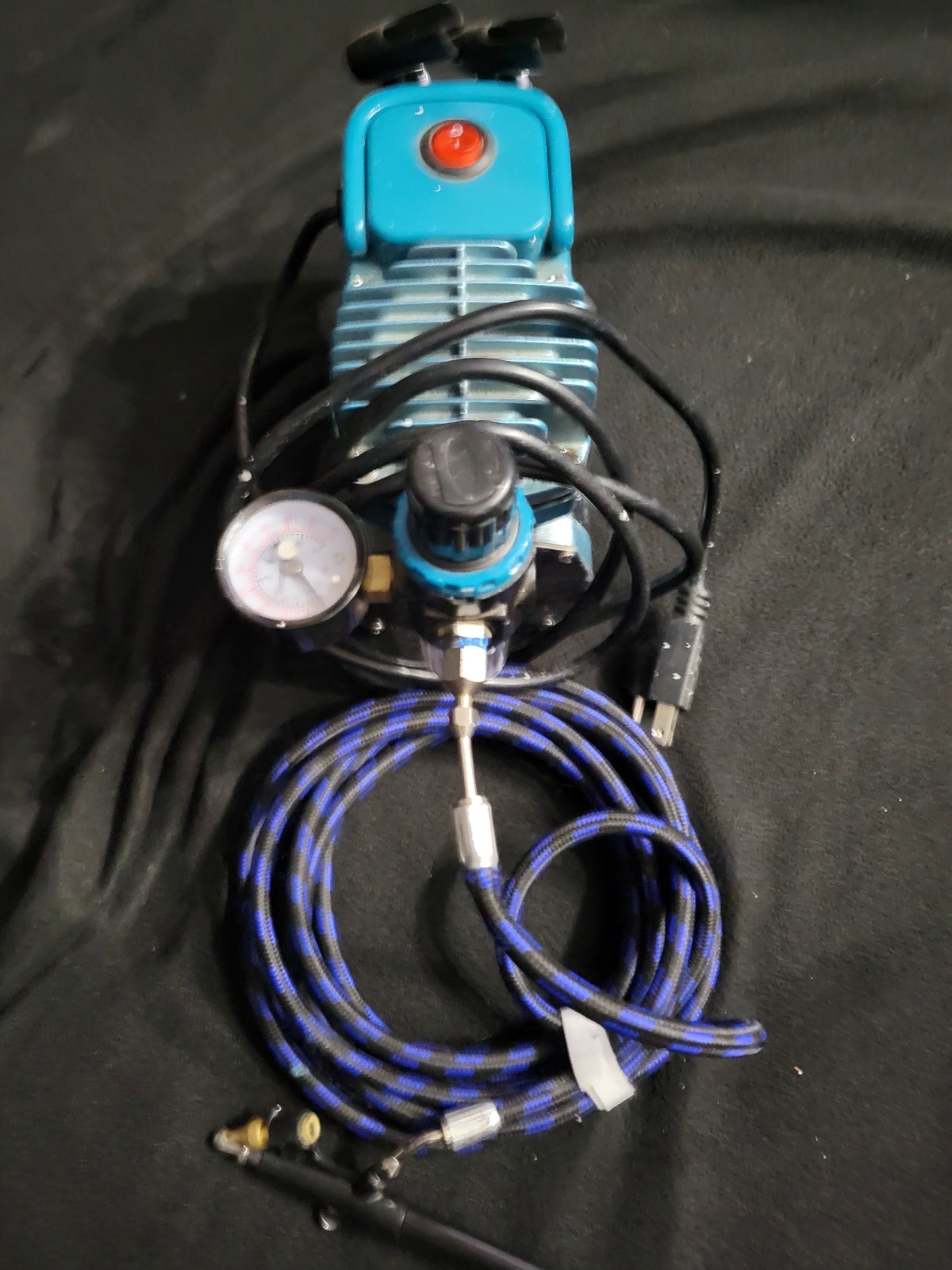 Master Airbrush MAS TC-40 Air Compressor w/ Regulator, Hose & Airbrush
