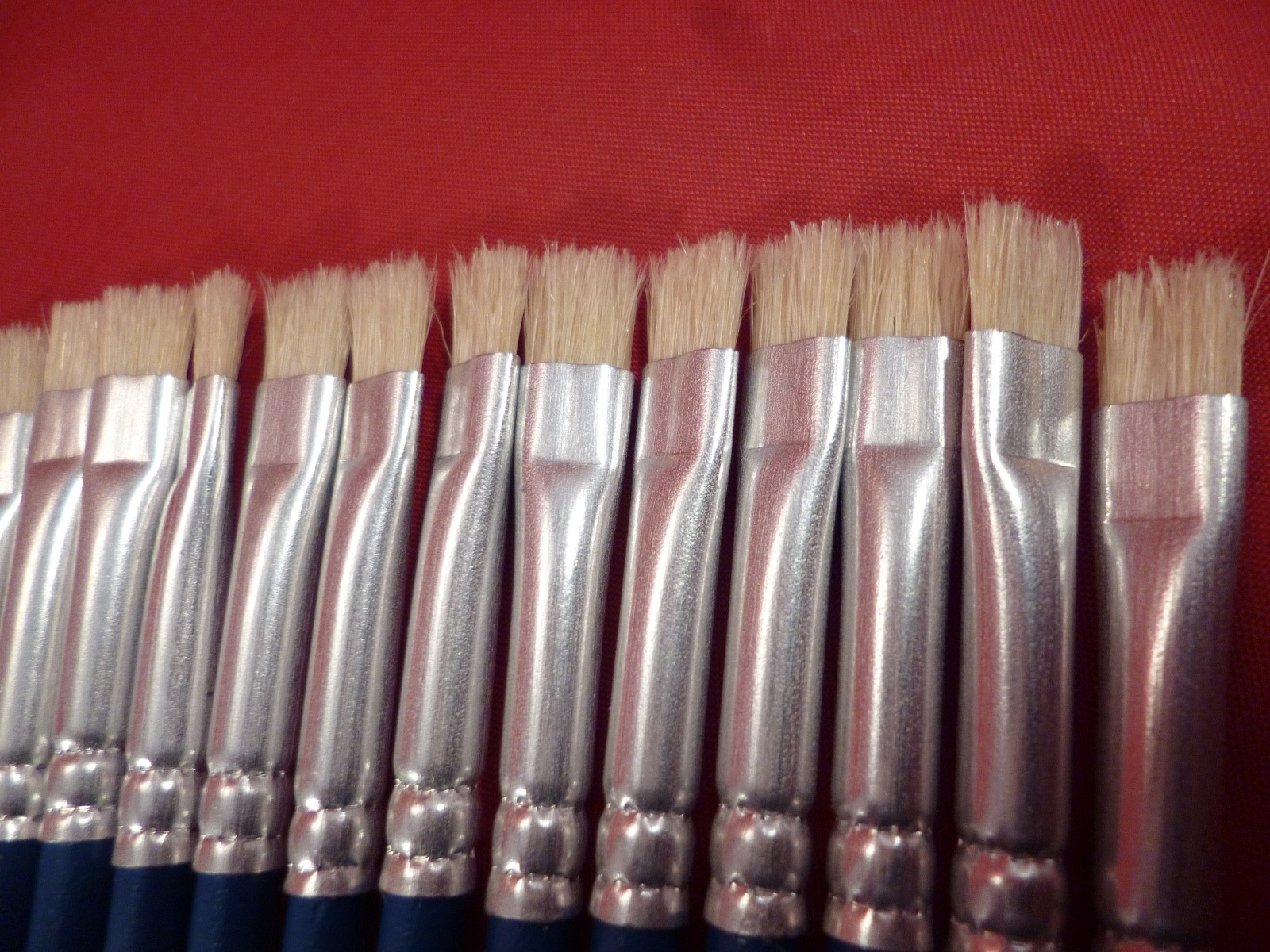 24 pcs. 1/4″ WIDE STUBBY PAINT BRUSH GLUE? HOG? BRISTLE DURO-ART GERMANY 6″ LONG