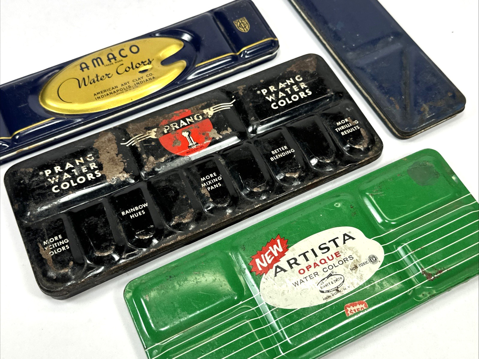 Lot of 4 Vintage Watercolor Tins Amaco Prang Artista Grumbacher Water Color Sets