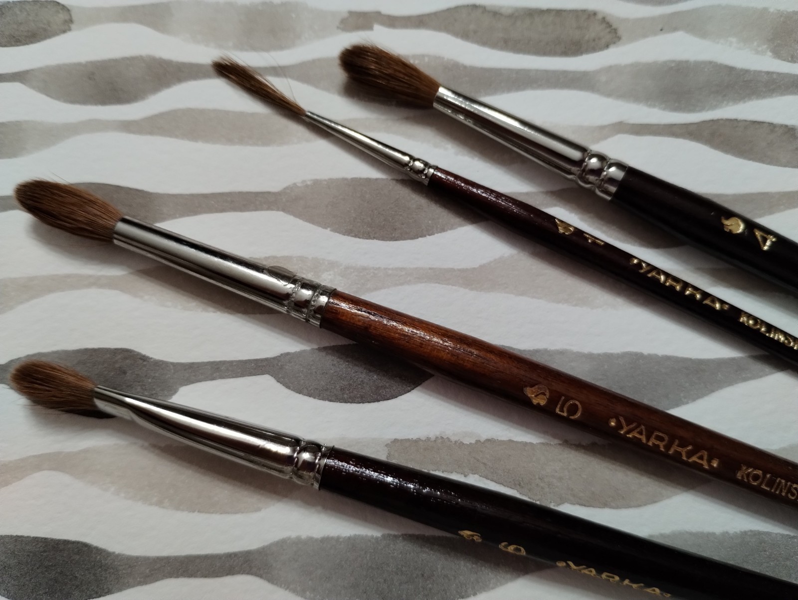 Yarka Kolinsky Sable Artist Brush Set Of 4 – Round 4, 5 Filbert 6, Size 1 Liner