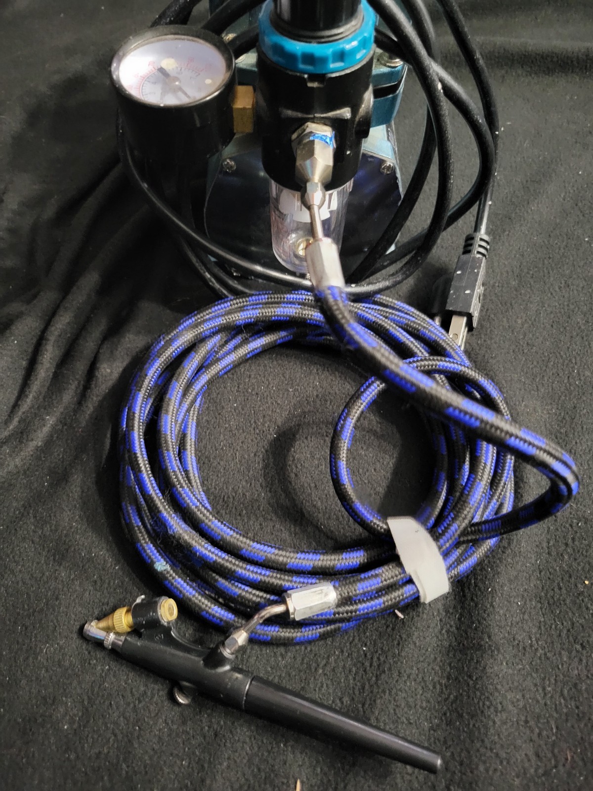 Master Airbrush MAS TC-40 Air Compressor w/ Regulator, Hose & Airbrush