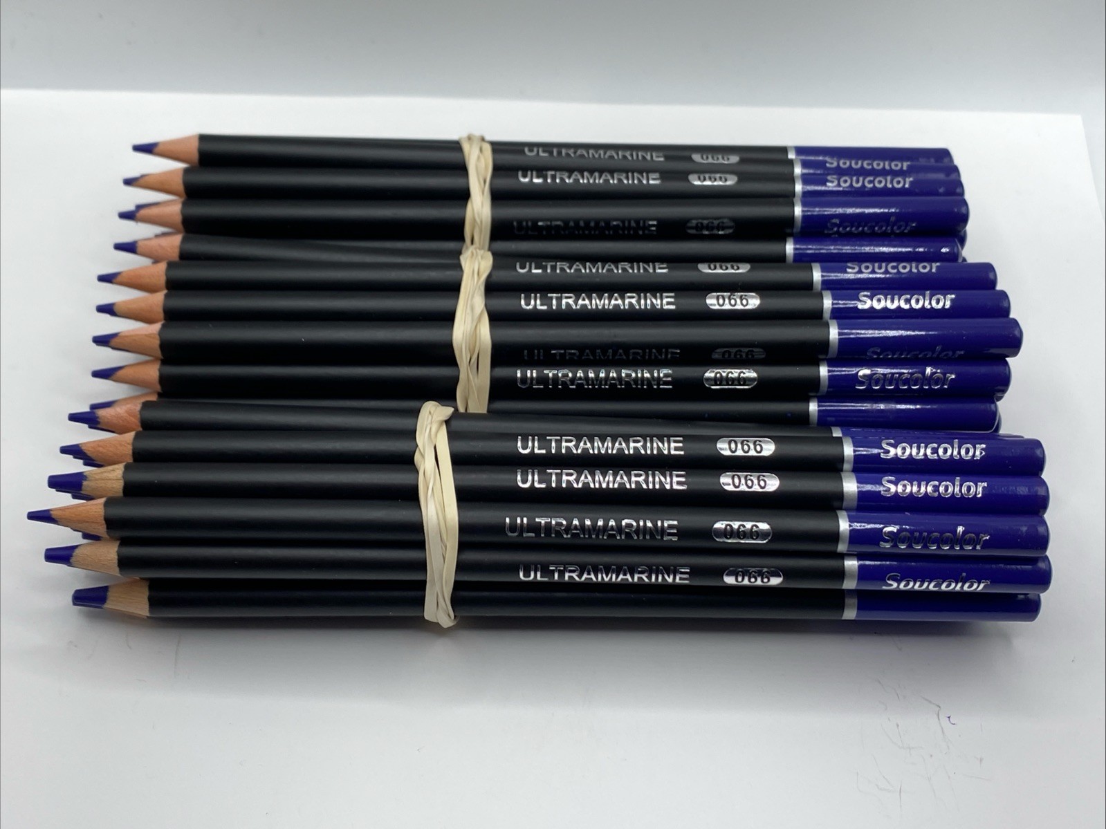 066 ULTRAMARINE (60 Count) – Soucolor Colored Pencils – 4.0 mm Soft Core