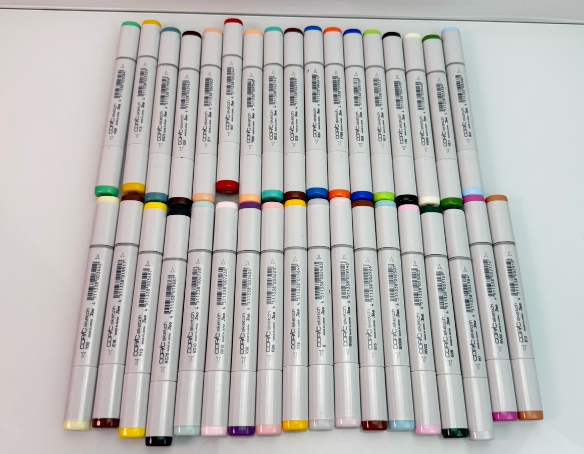 Copic Classic Markers Lot Of 35 Dual-Tip Alcohol Ink Pens Artist Sketch
