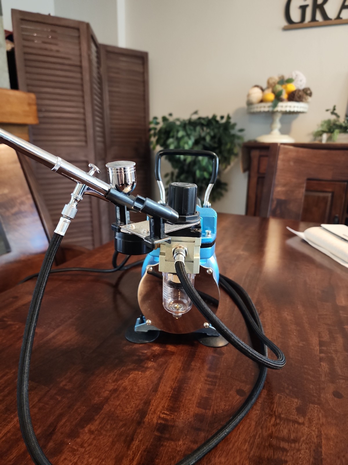 Master Airbrush Airbrushing System Kit – TC-320 Compressor + 3 – S68 G22 E91