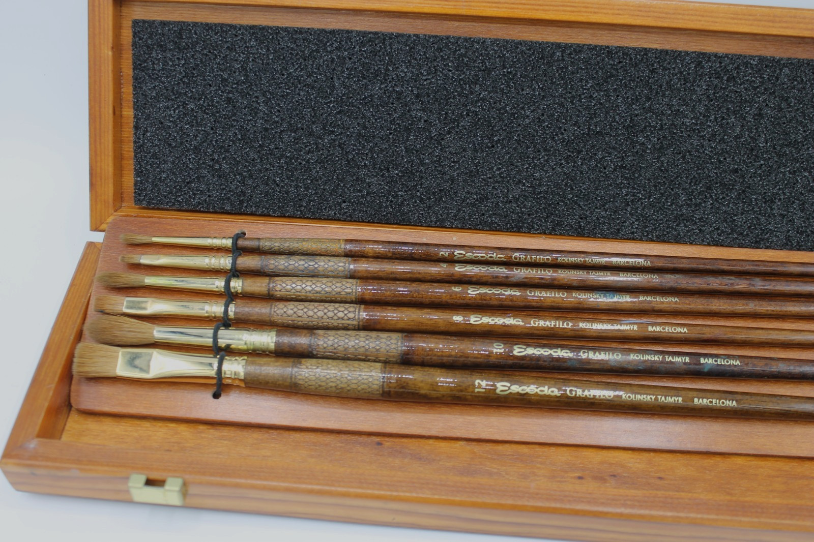 Escoda Reserva Kolinsky-Tajmyr Sable Brushes, Long Handle – Set of 6 – Great