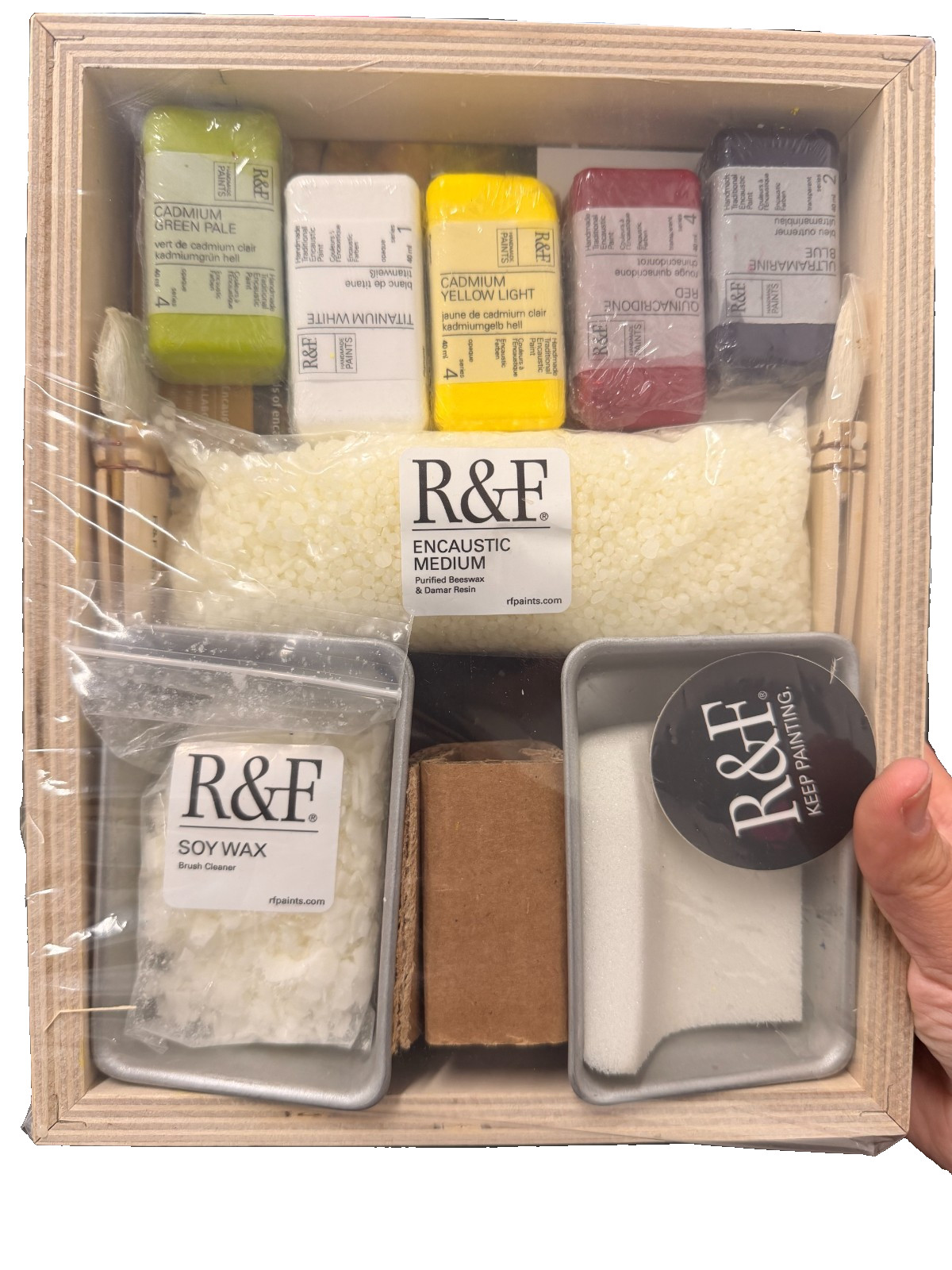 R&F Handmade Paints – Professional Encaustic Paint – Starter Kit, 14 Piece Set